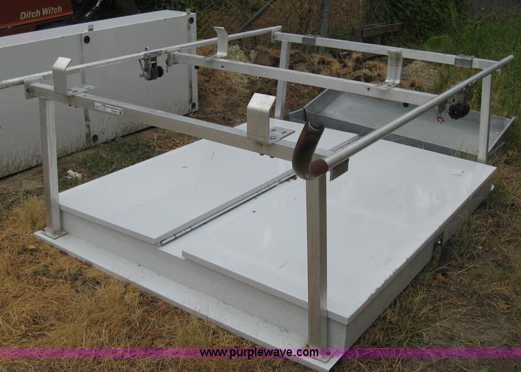 image for item R9611 Omaha service body