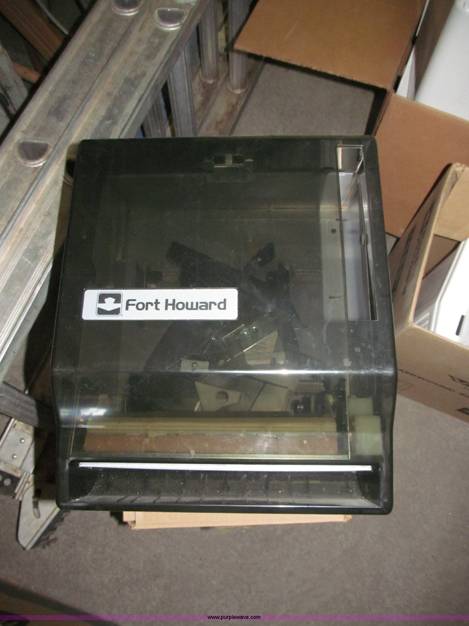 (17) Fort Howard towel dispensers in Lincoln, NE Item K9549 sold