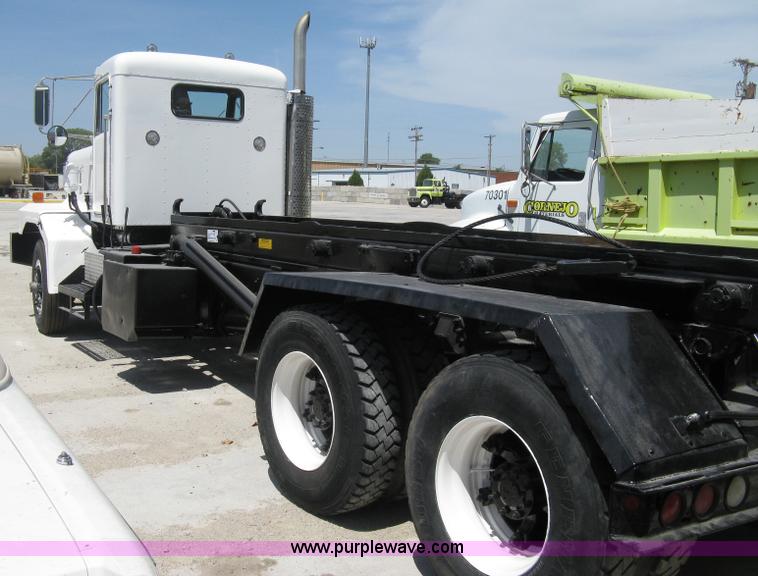 image for item A6481 1988 Kenworth C510 roll-off truck