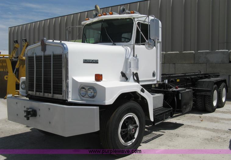 image for item A6481 1988 Kenworth C510 roll-off truck