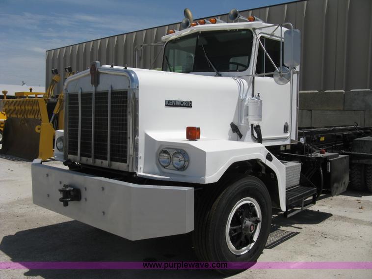 image for item A6481 1988 Kenworth C510 roll-off truck