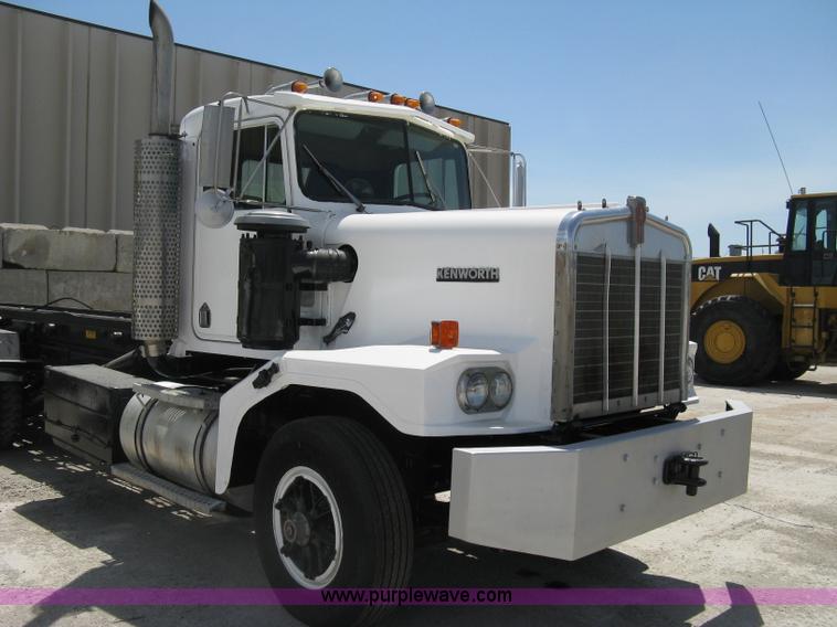 image for item A6481 1988 Kenworth C510 roll-off truck