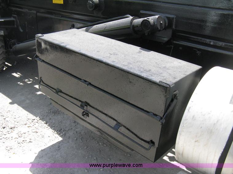 image for item A6481 1988 Kenworth C510 roll-off truck