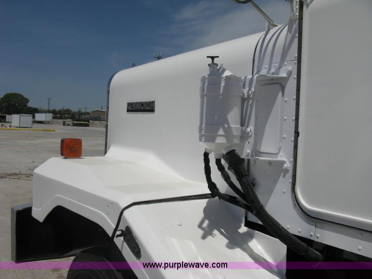 image for item A6481 1988 Kenworth C510 roll-off truck