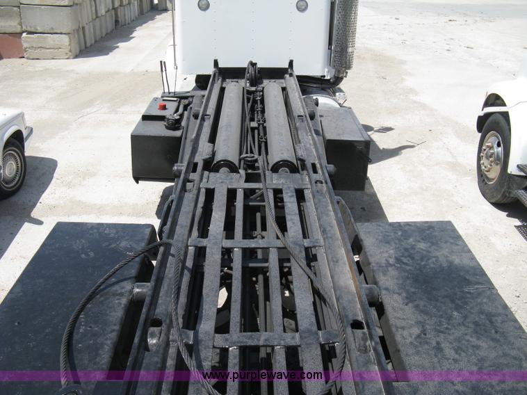 image for item A6481 1988 Kenworth C510 roll-off truck