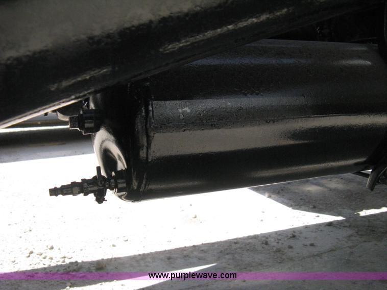 image for item A6481 1988 Kenworth C510 roll-off truck