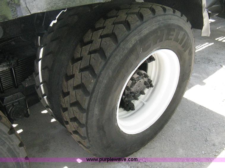 image for item A6481 1988 Kenworth C510 roll-off truck