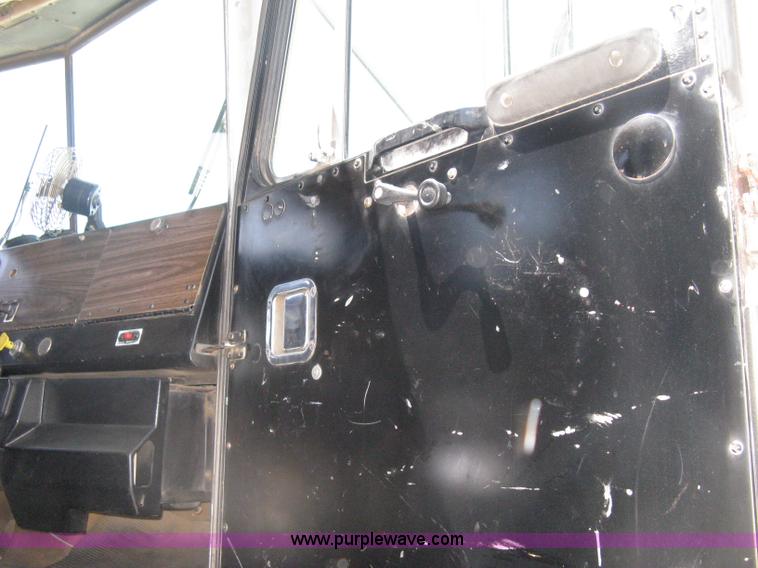 image for item A6481 1988 Kenworth C510 roll-off truck