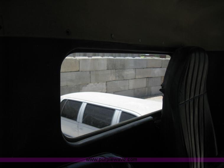 image for item A6481 1988 Kenworth C510 roll-off truck