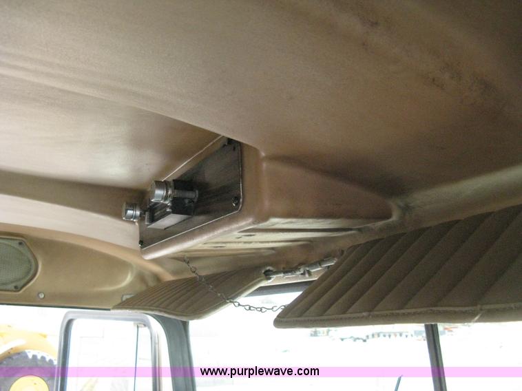 image for item A6481 1988 Kenworth C510 roll-off truck