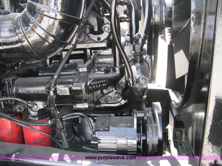 image for item A6481 1988 Kenworth C510 roll-off truck