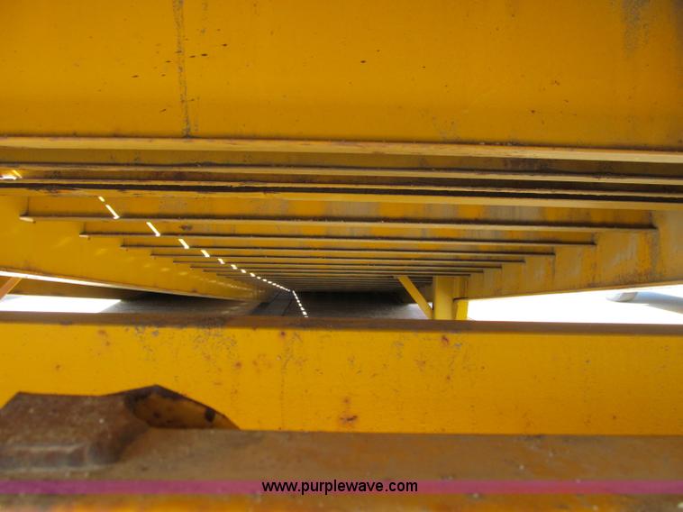 image for item A8432 2002 Ledwell LW25X120 portable loading dock