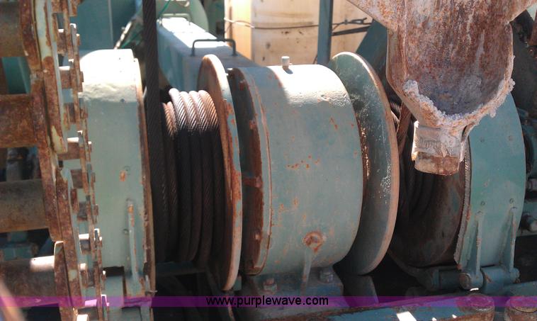 image for item B1460 1991 International Navistar 8300 drill rig truck