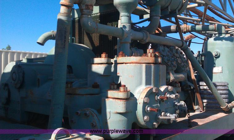 image for item B1460 1991 International Navistar 8300 drill rig truck