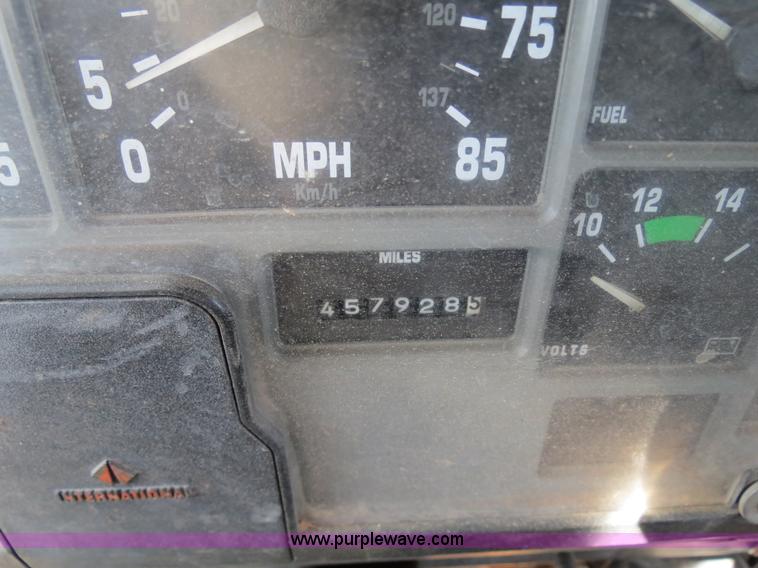 image for item B2457 1997 International 4700 winch truck