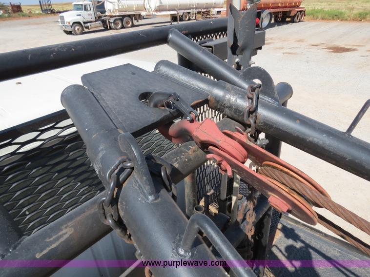 image for item B2457 1997 International 4700 winch truck