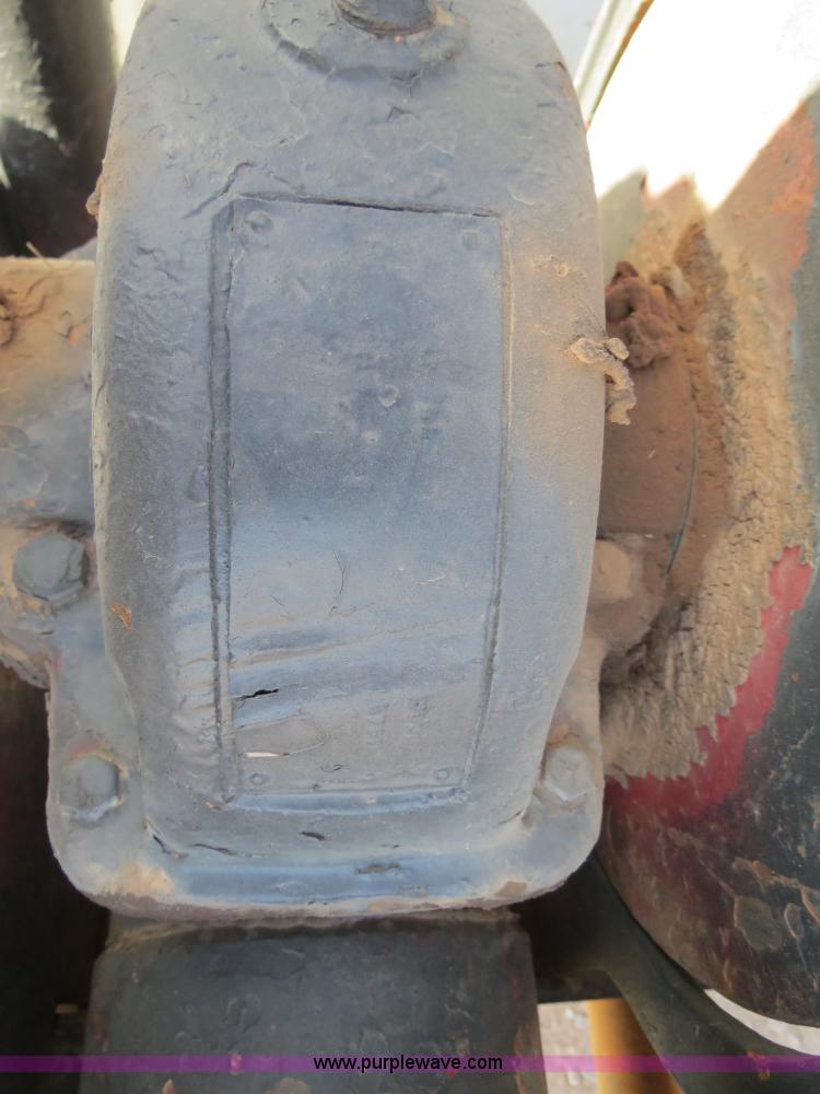 image for item B2457 1997 International 4700 winch truck