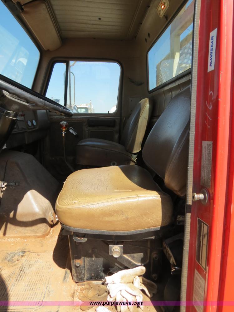 image for item B2459 1987 International 1955 crane truck
