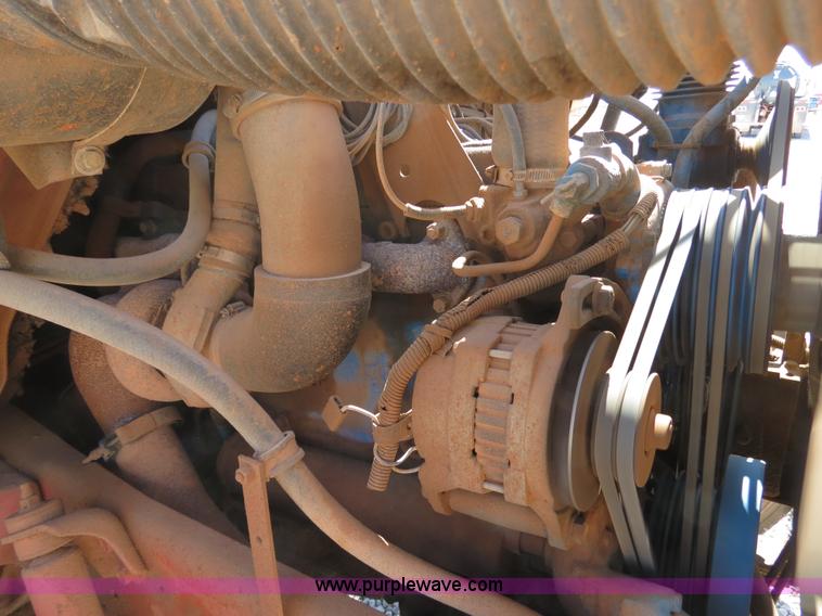 image for item B2459 1987 International 1955 crane truck
