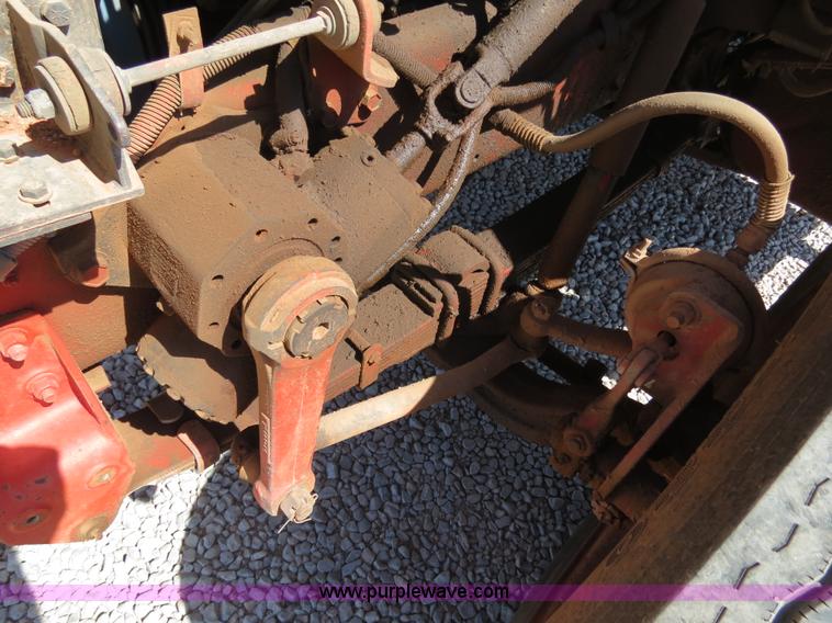 image for item B2459 1987 International 1955 crane truck