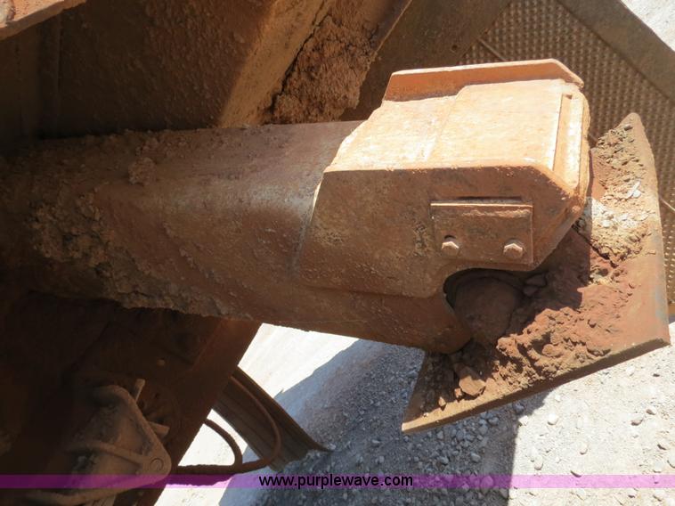 image for item B2459 1987 International 1955 crane truck
