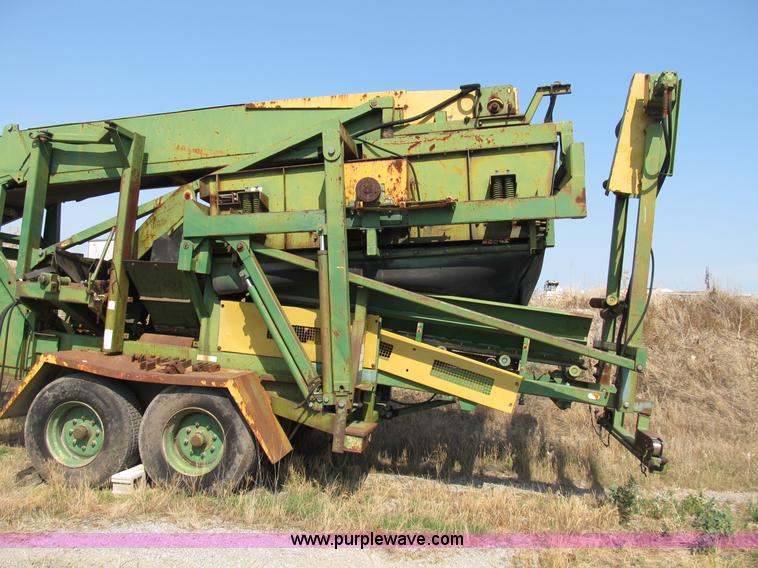 image for item B2760 1996 Viper 301 Turbo portable screen plant