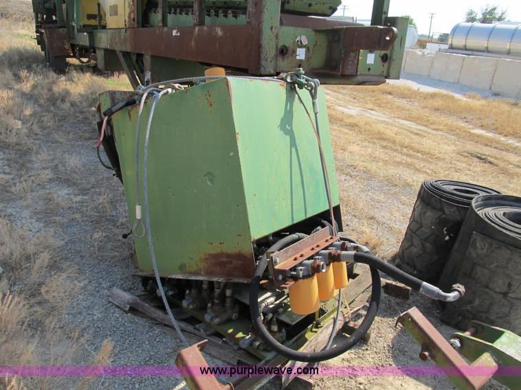 image for item B2760 1996 Viper 301 Turbo portable screen plant