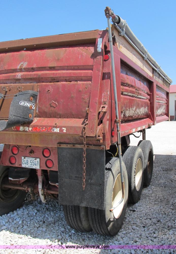 image for item B2790 1994 Clement 26' dump trailer