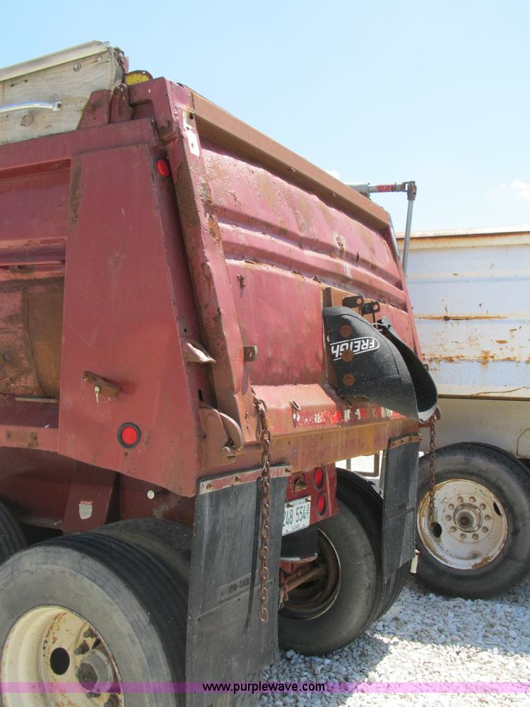 image for item B2790 1994 Clement 26' dump trailer