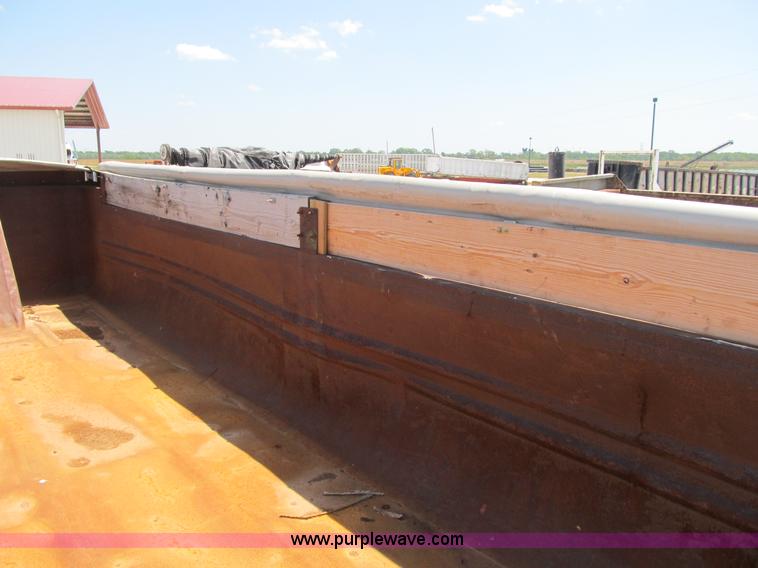 image for item B2790 1994 Clement 26' dump trailer