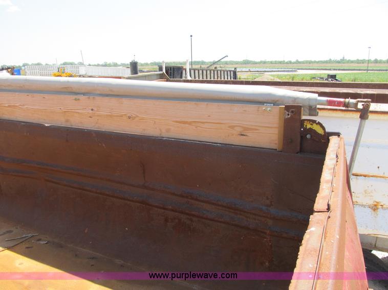 image for item B2790 1994 Clement 26' dump trailer