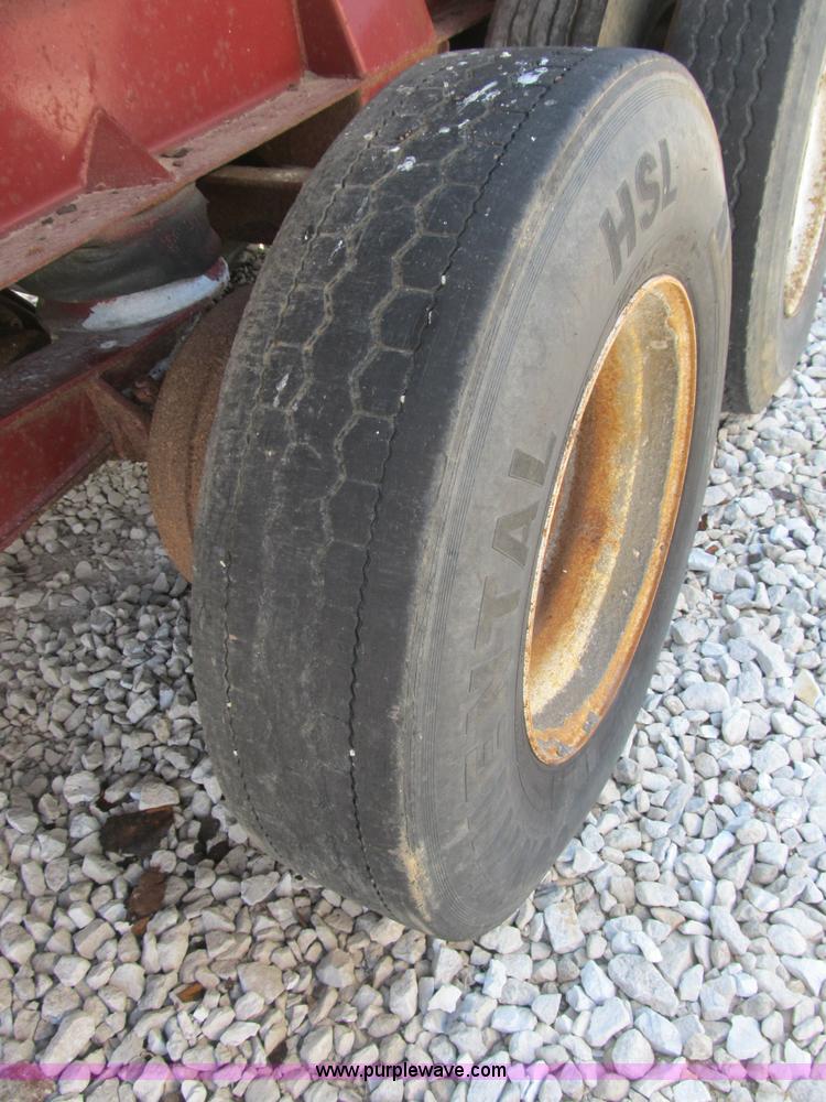 image for item B2790 1994 Clement 26' dump trailer