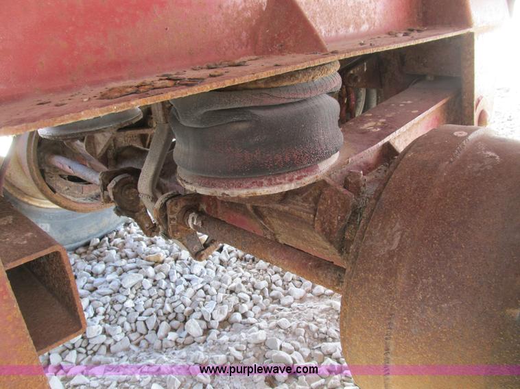 image for item B2790 1994 Clement 26' dump trailer