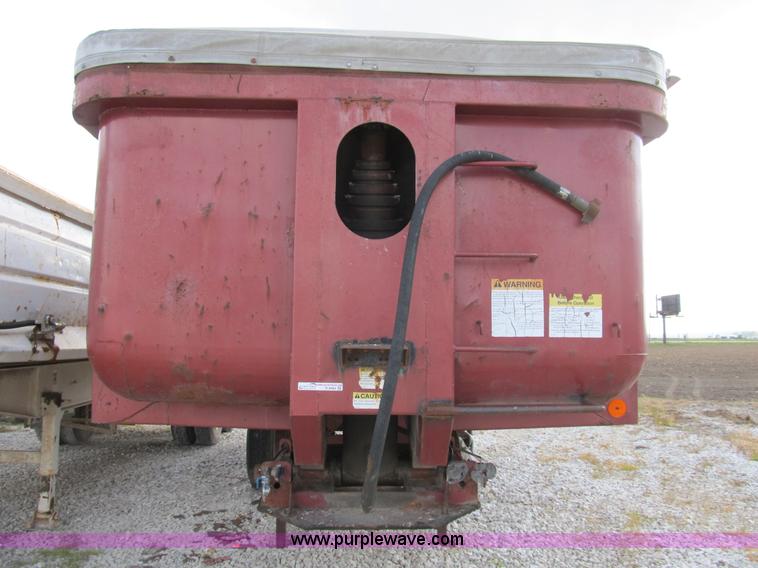 image for item B2790 1994 Clement 26' dump trailer