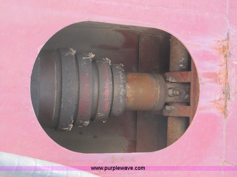 image for item B2790 1994 Clement 26' dump trailer