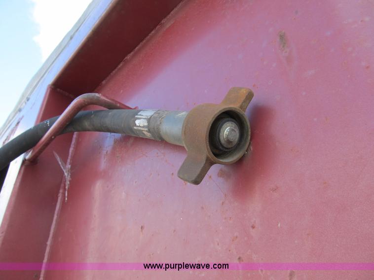 image for item B2790 1994 Clement 26' dump trailer