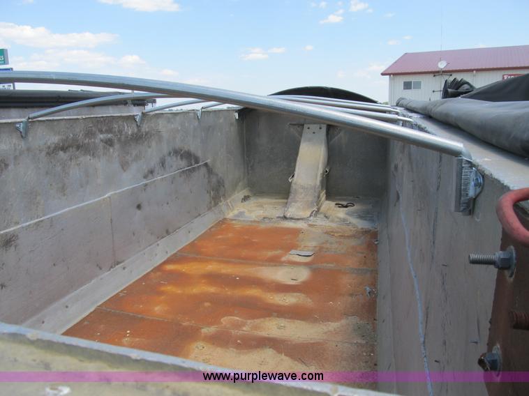 image for item B2792 1972 Heil 22' dump trailer