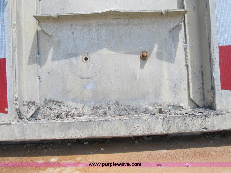 image for item B2792 1972 Heil 22' dump trailer