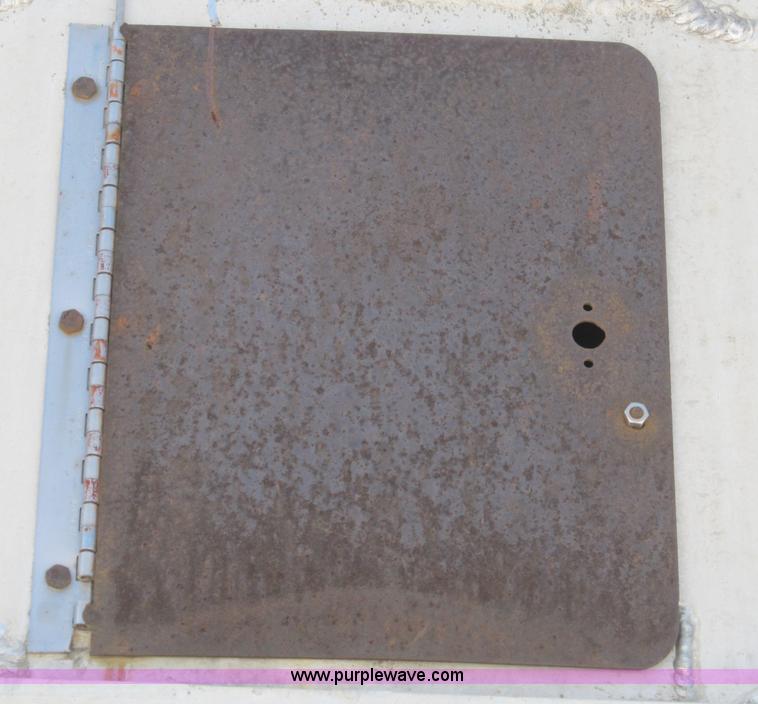 image for item B2792 1972 Heil 22' dump trailer