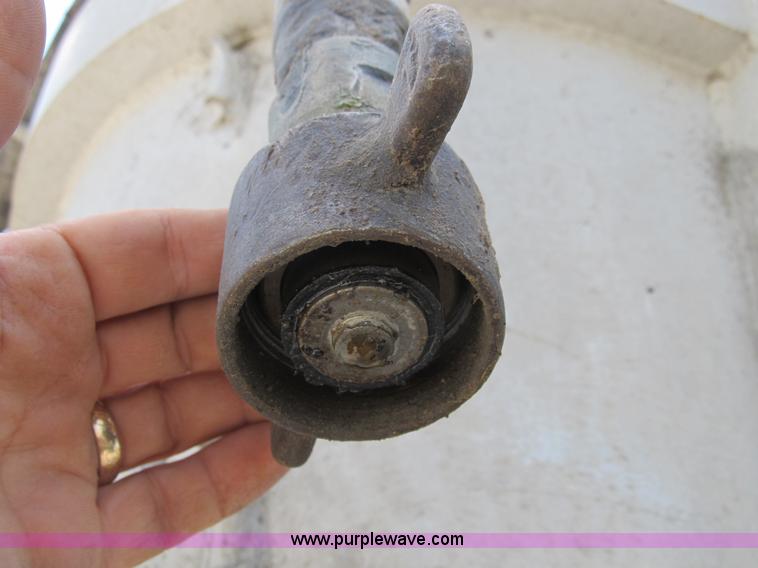 image for item B2792 1972 Heil 22' dump trailer