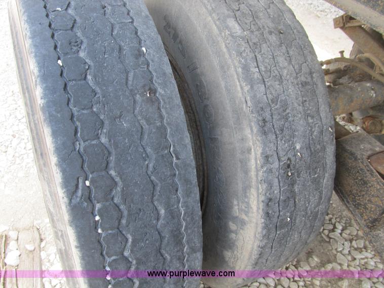 image for item B2792 1972 Heil 22' dump trailer