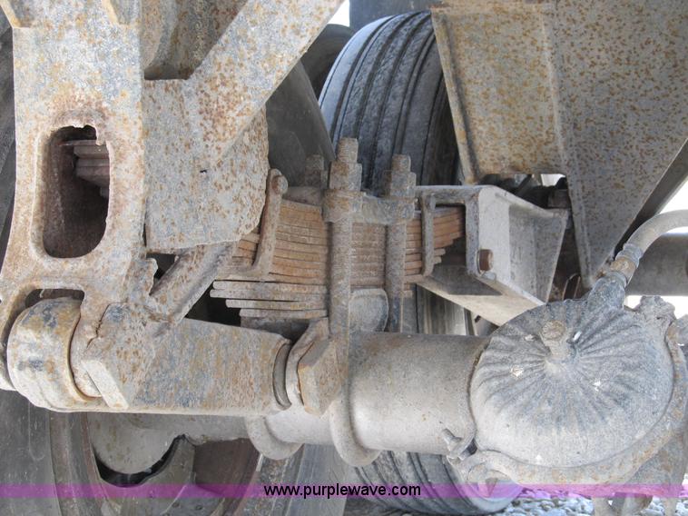 image for item B2792 1972 Heil 22' dump trailer