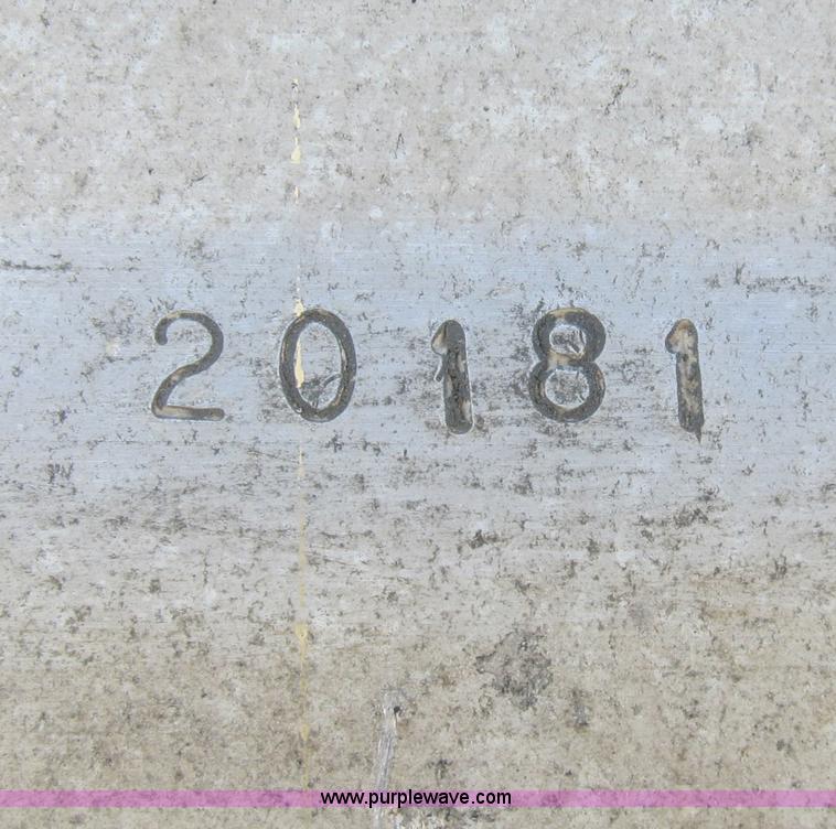 image for item B2792 1972 Heil 22' dump trailer