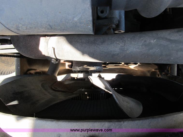 image for item B2796 1989 Ford F800 bucket truck