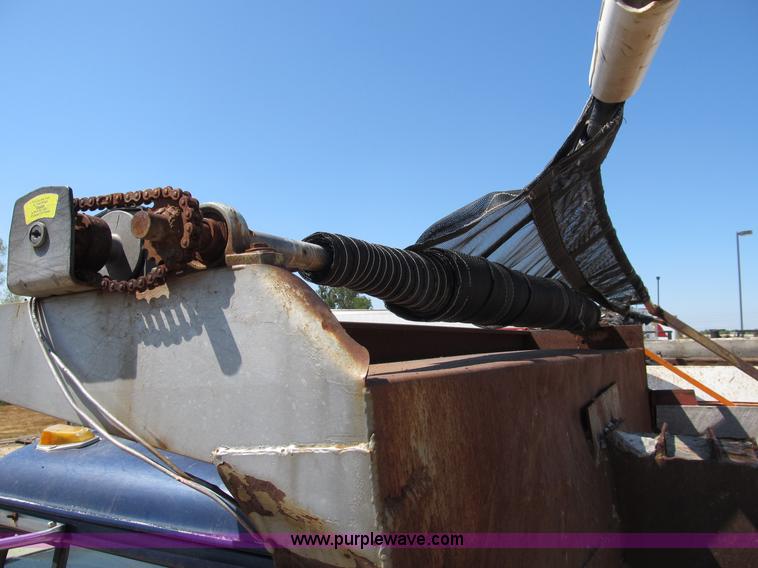 image for item B2797 1987 Ford LT8000 tandem axle dump truck