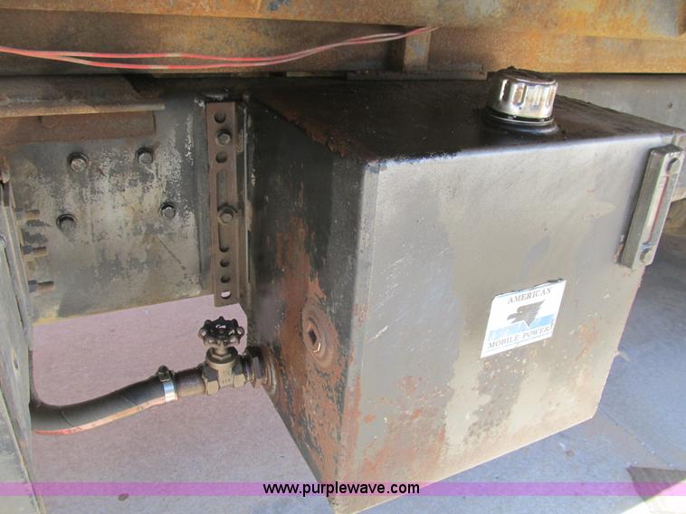 image for item B2797 1987 Ford LT8000 tandem axle dump truck