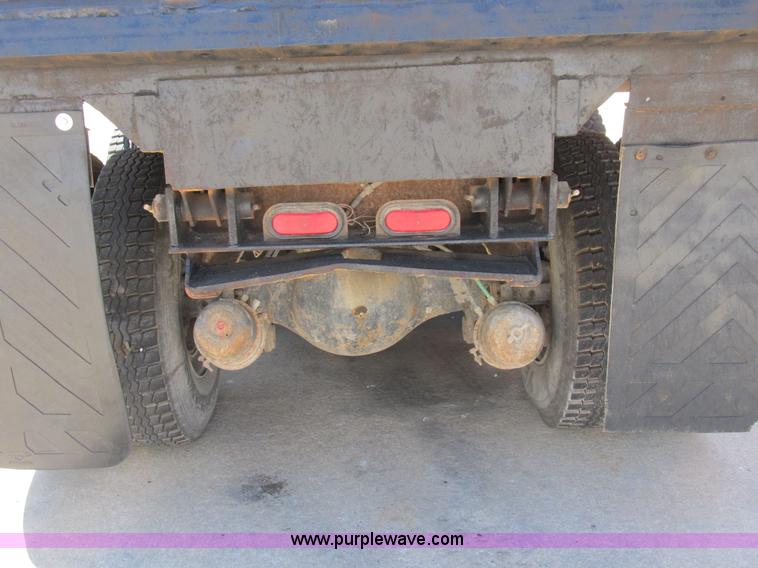 image for item B2797 1987 Ford LT8000 tandem axle dump truck