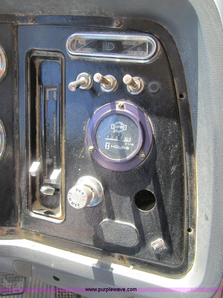 image for item B2797 1987 Ford LT8000 tandem axle dump truck