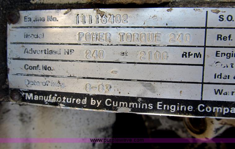 image for item B2797 1987 Ford LT8000 tandem axle dump truck