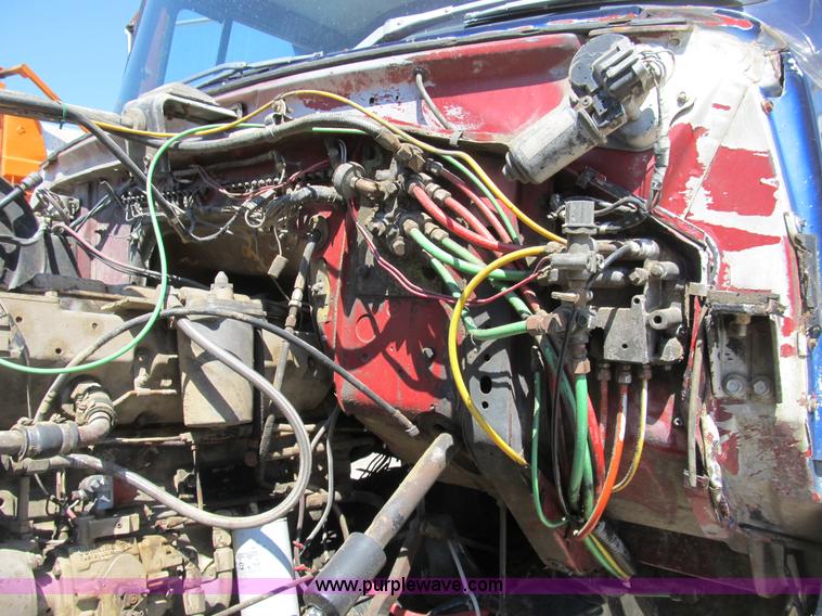 image for item B2797 1987 Ford LT8000 tandem axle dump truck